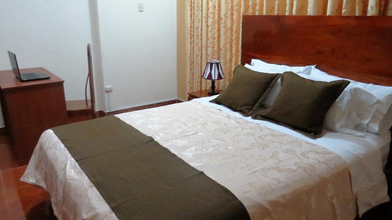 Victtorios Hotel Satipo Eksteriør billede