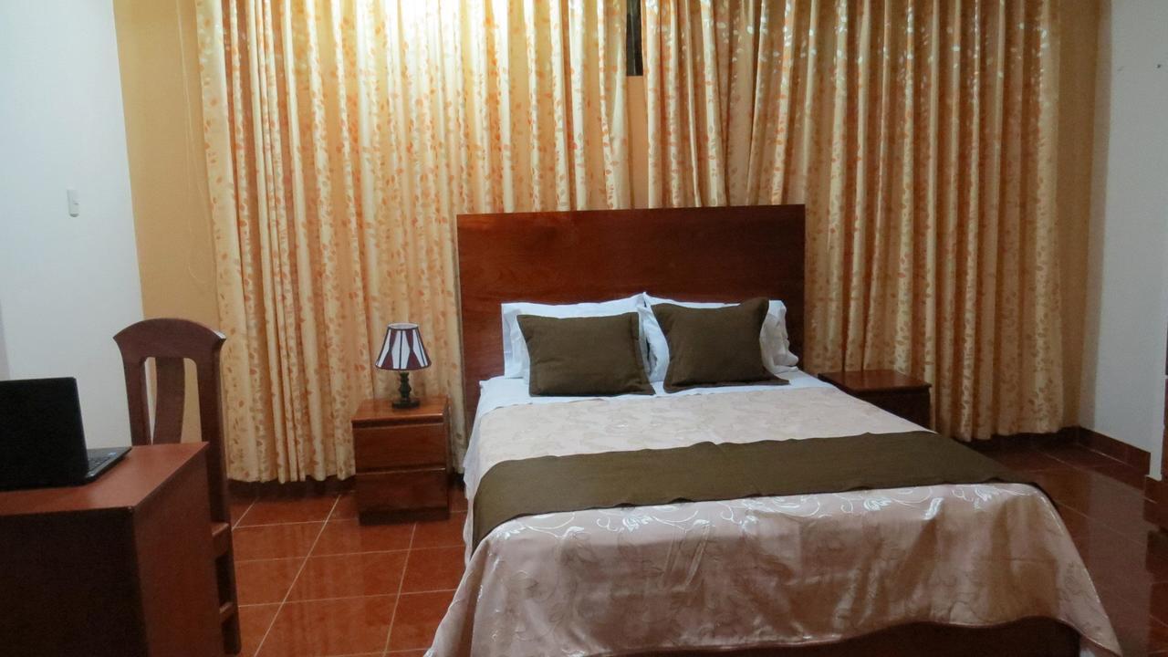 Victtorios Hotel Satipo Eksteriør billede