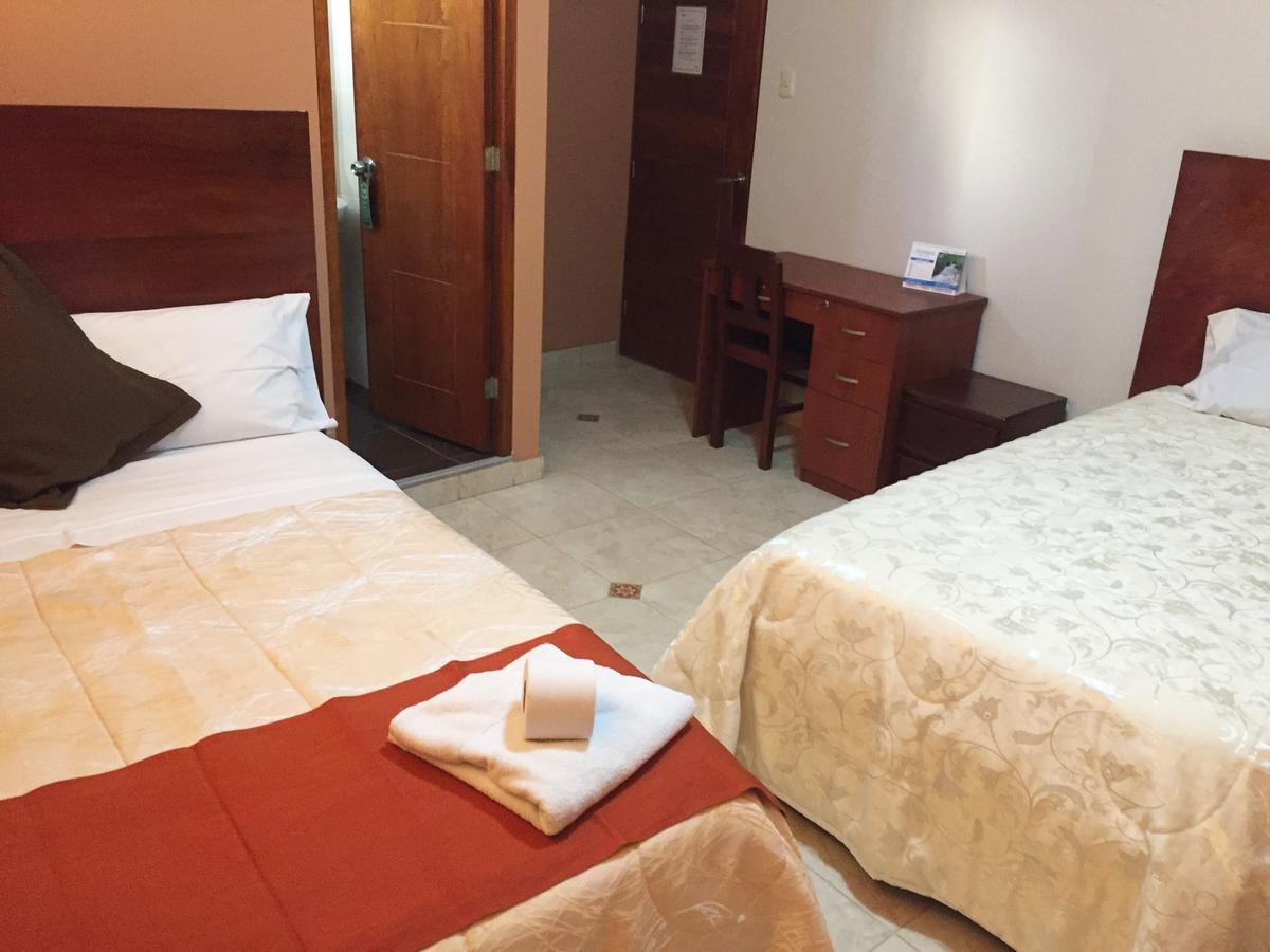 Victtorios Hotel Satipo Eksteriør billede