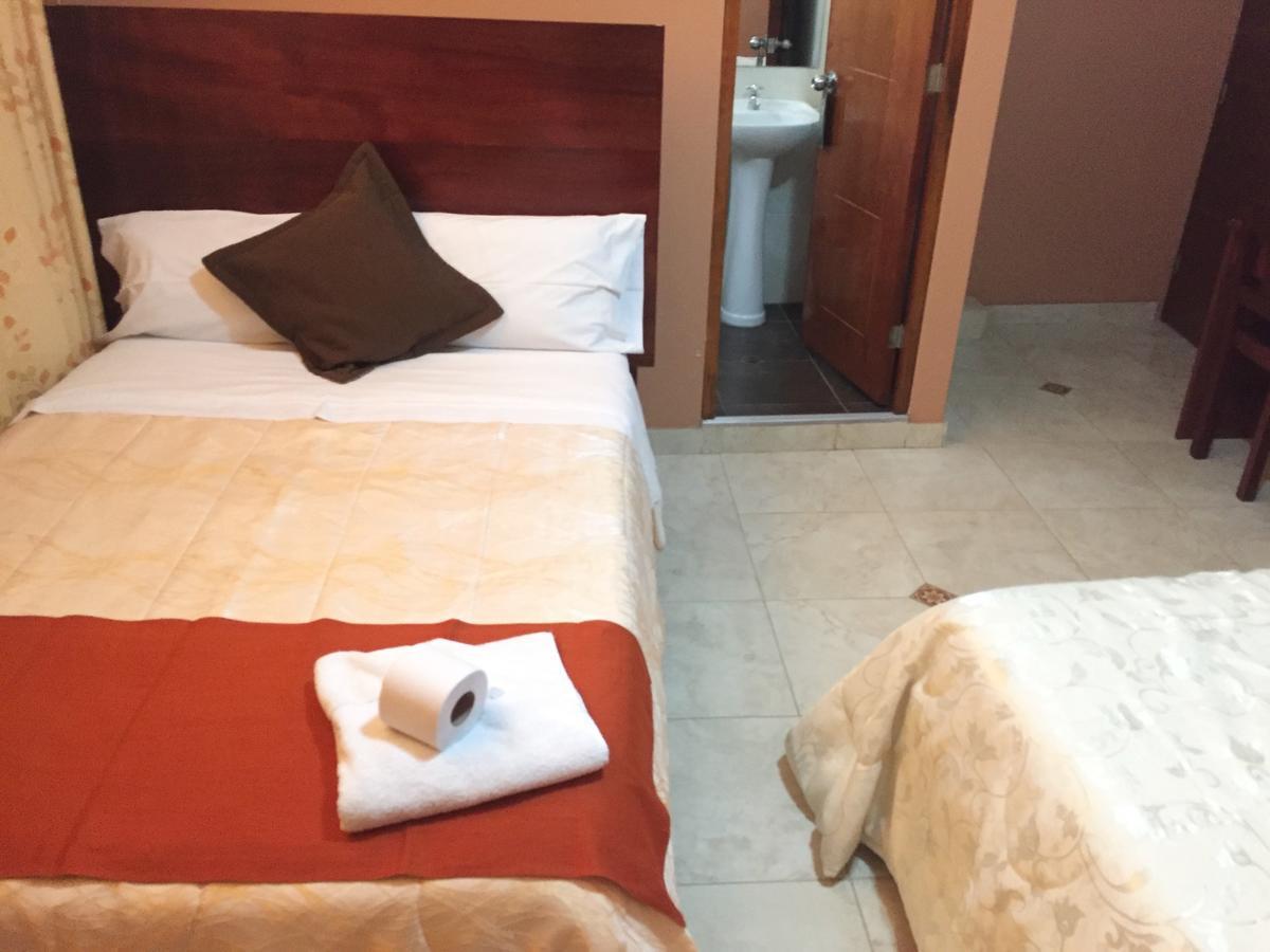Victtorios Hotel Satipo Eksteriør billede